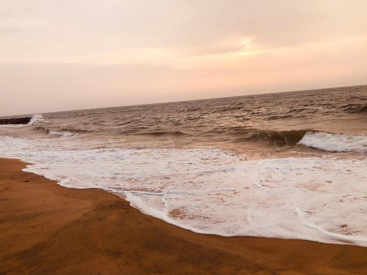 Honey Beach Negombo Exterior foto
