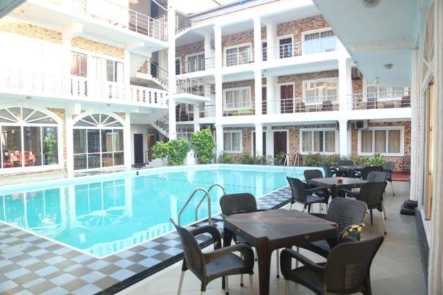 Honey Beach Negombo Exterior foto